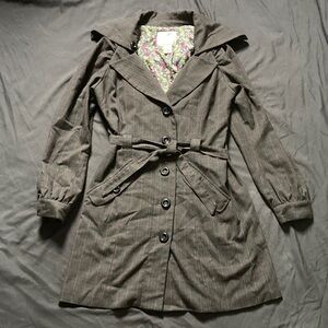 re:sound Dark Grey Pinstripe Trench Coat Belted Vintage Style Silk Lined Size 8